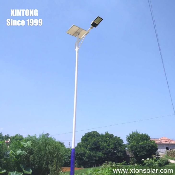 Octagonal Outdoor Solar LED Street Light Pole